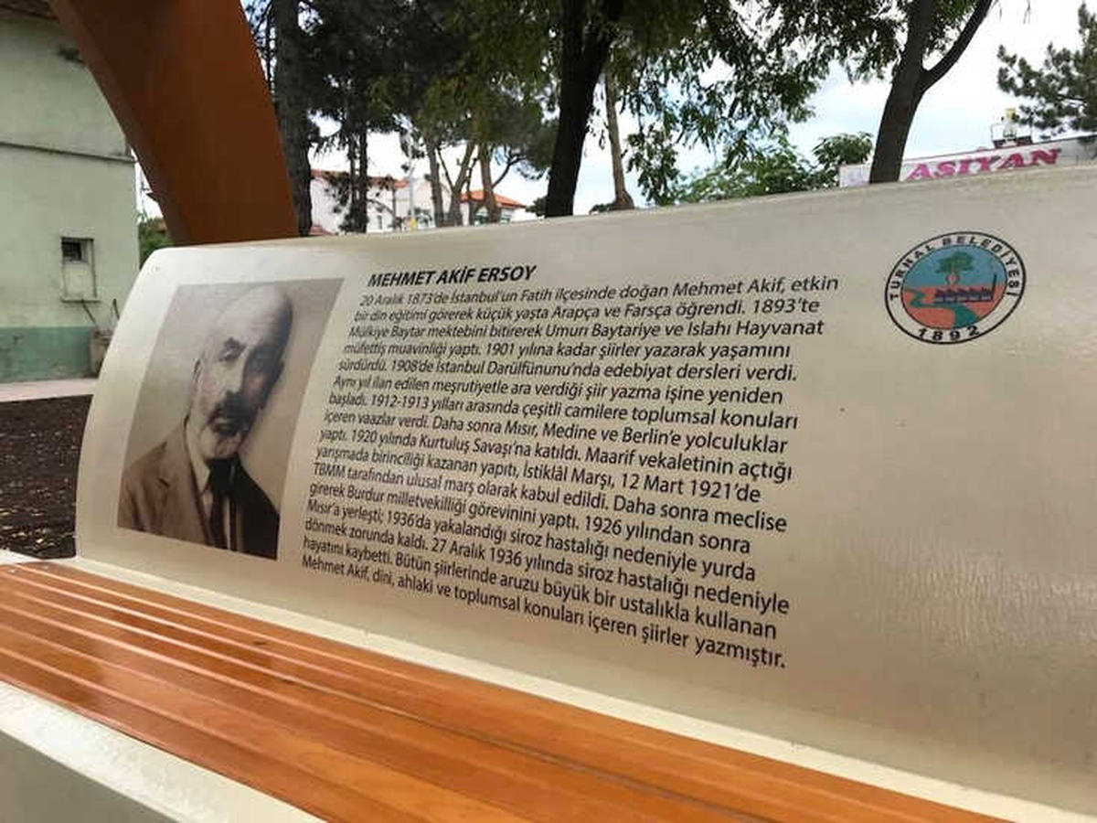 Turhal\'ın Bankları Şarkı ve Türkü Söylüyor