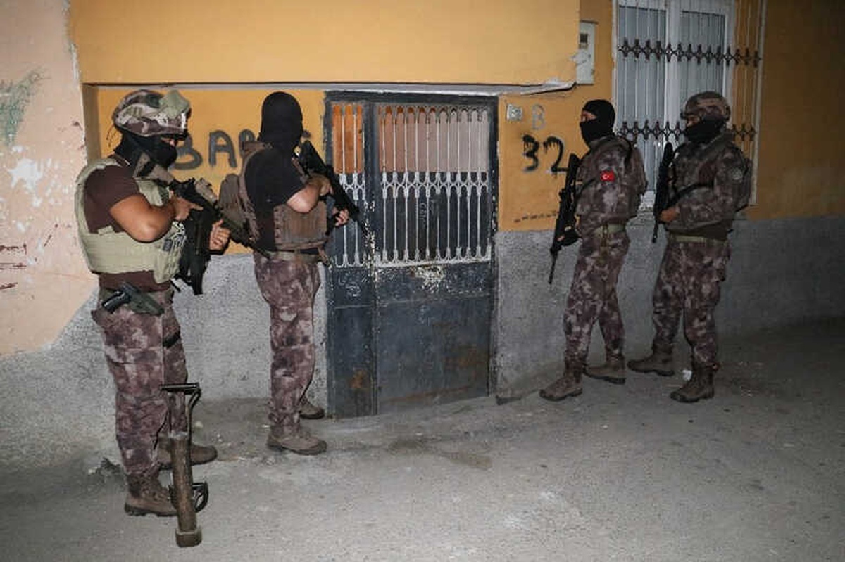Adana\'da Pkk, Pyd/ypg Operasyonu: 15 Gözaltı