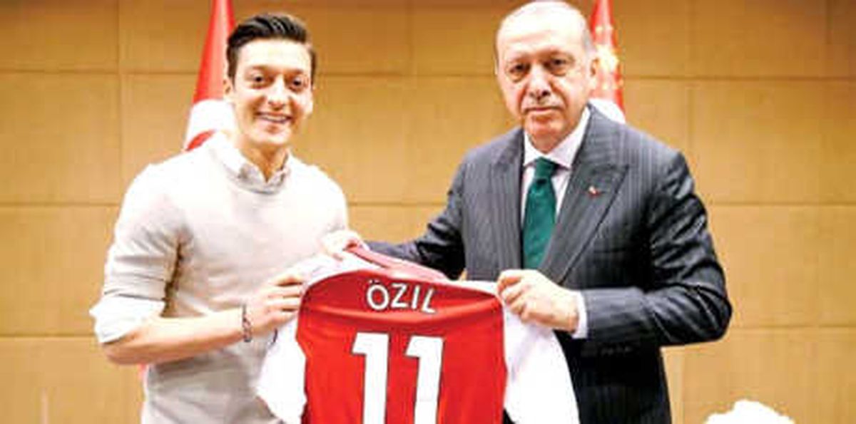Alman Cumhurbaşkanından Mesut Özil\'e Tehdit