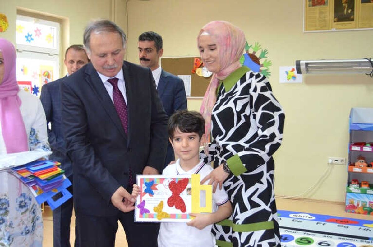 Artvin\'de 26 Bin Öğrenci Karne Heyecanı Yaşadı