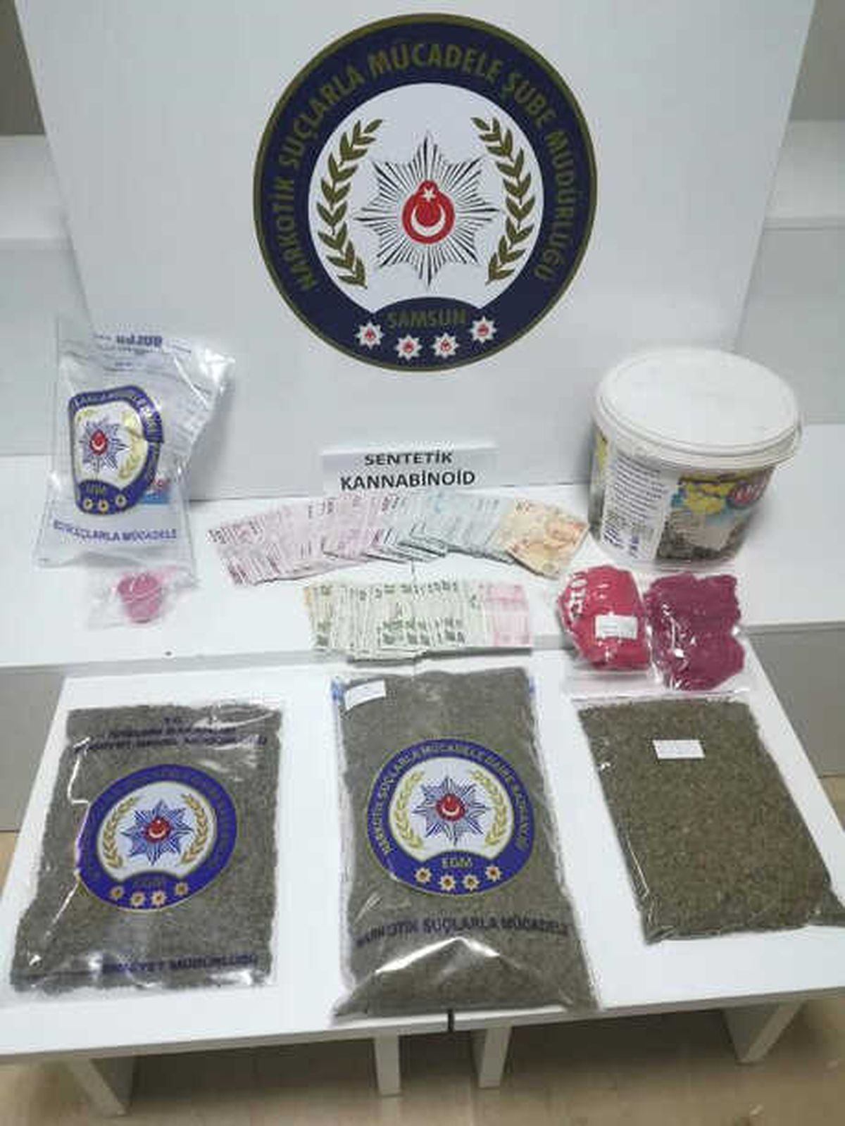 Baba ve Oğlu, 17 Bin Kullanımlık Bonzai ile Yakalandı