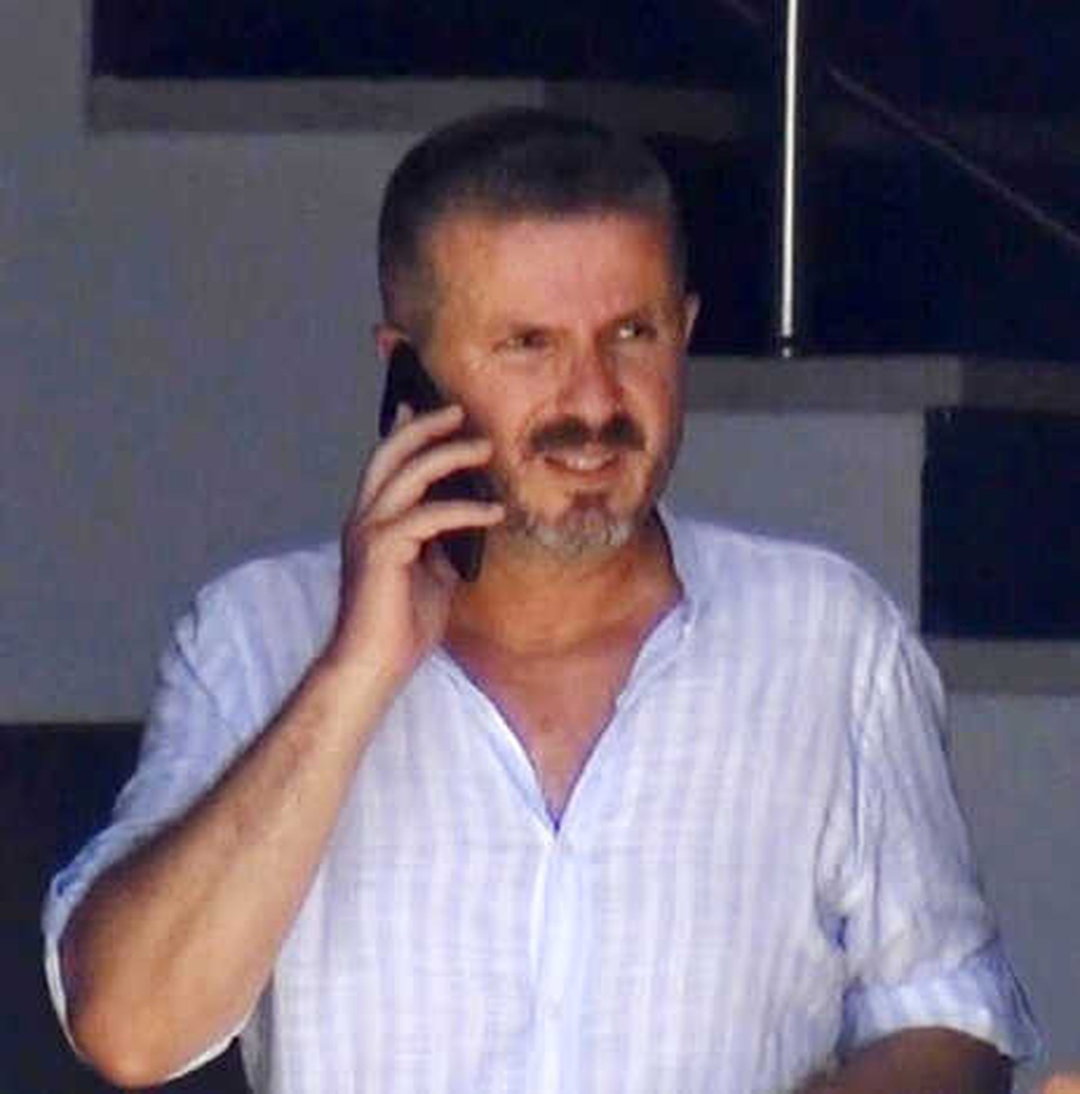 Başkanın Kardeşi, Evlerine Giren Hırsızı Tabancayla Vurdu