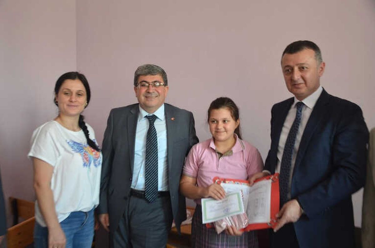 Bilecik\'te 36 Bin 92 Öğrenci Karne Sevinci Yaşadı
