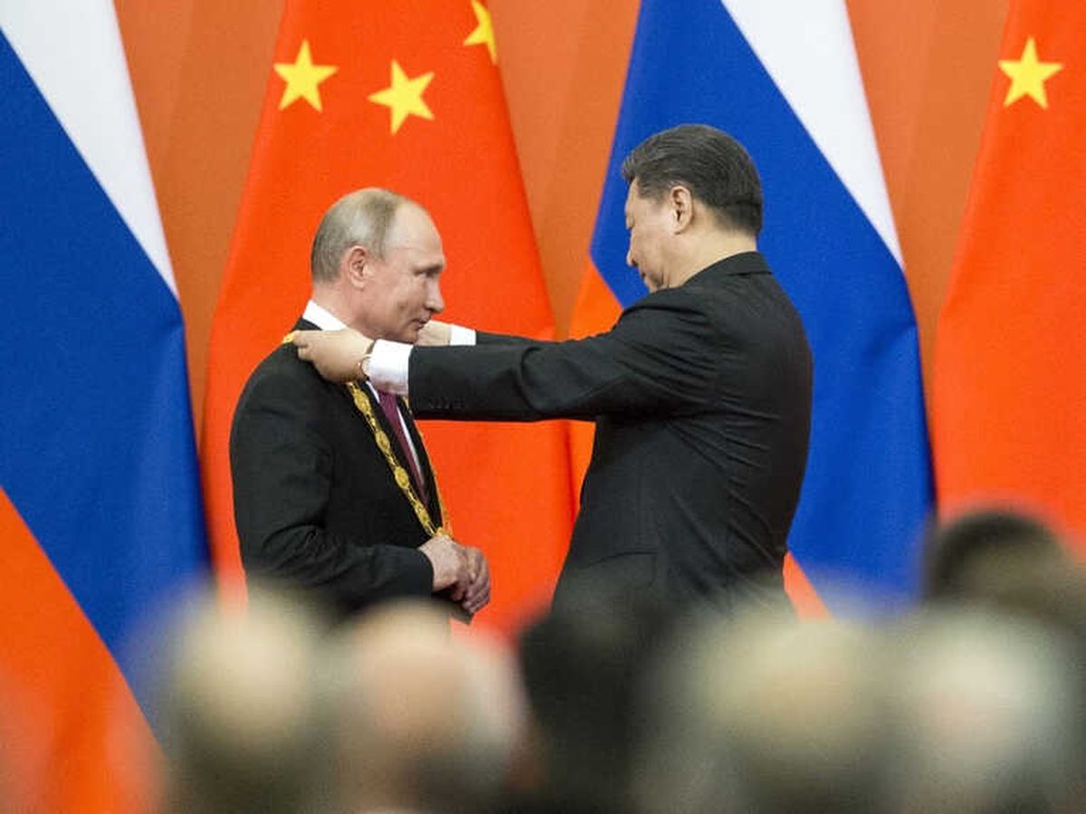 Çin\'den Putin\'e Dostluk Madalyası