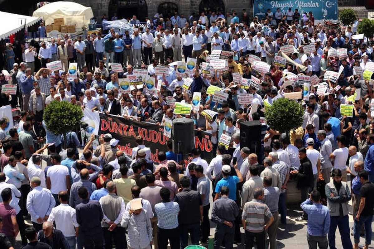 Diyarbakır\'da İsrail Protestosu