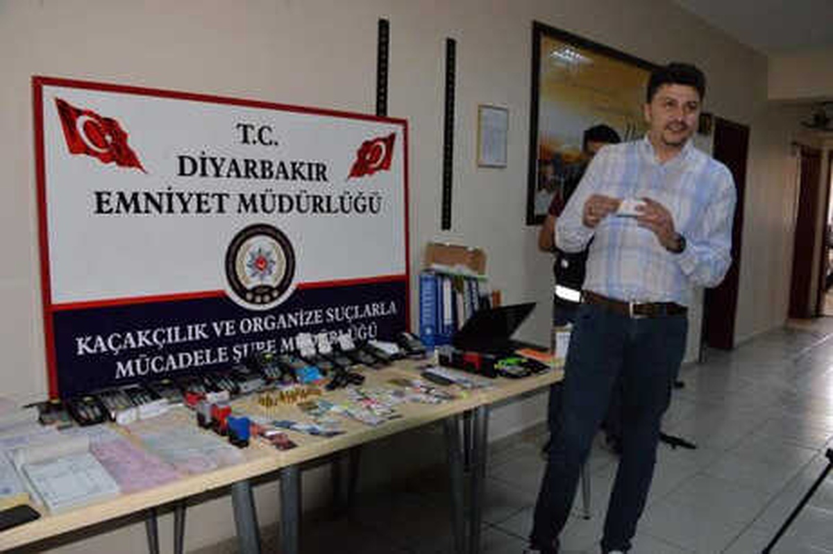 Diyarbakır ve 8 İlde Pos Cihazı Tefeciliği Operasyonu: 33 Gözaltı