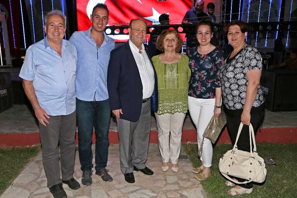 Efeler Ailesi İftarda Buluştu