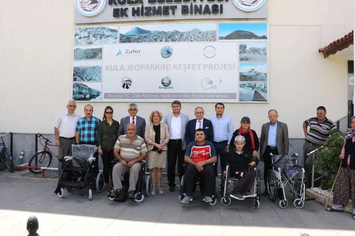 Engelleri Büyükşehirle Aşıyorlar