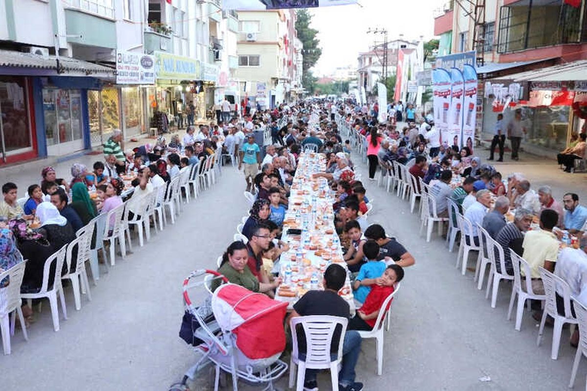 Erzinliler Kardeşlik Sofrasında Buluştu