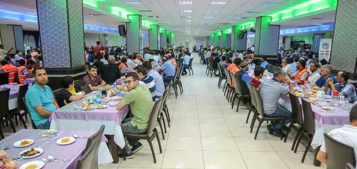 Gürkan, Belediye Çalışanları ile İftarda Bir Araya Geldi