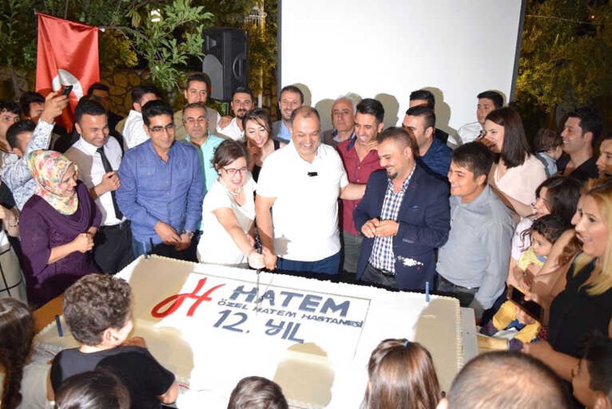 Hatem Ailesi, Hastanenin 12. Kuruluş Yıl Dönümünde İftarda Buluştu