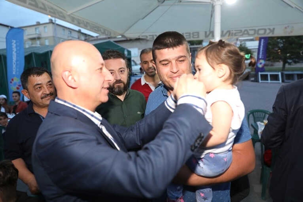 İftar Bereketi Erkilet Mehmet Akif Ersoy Mahallesi\'nde Yaşandı