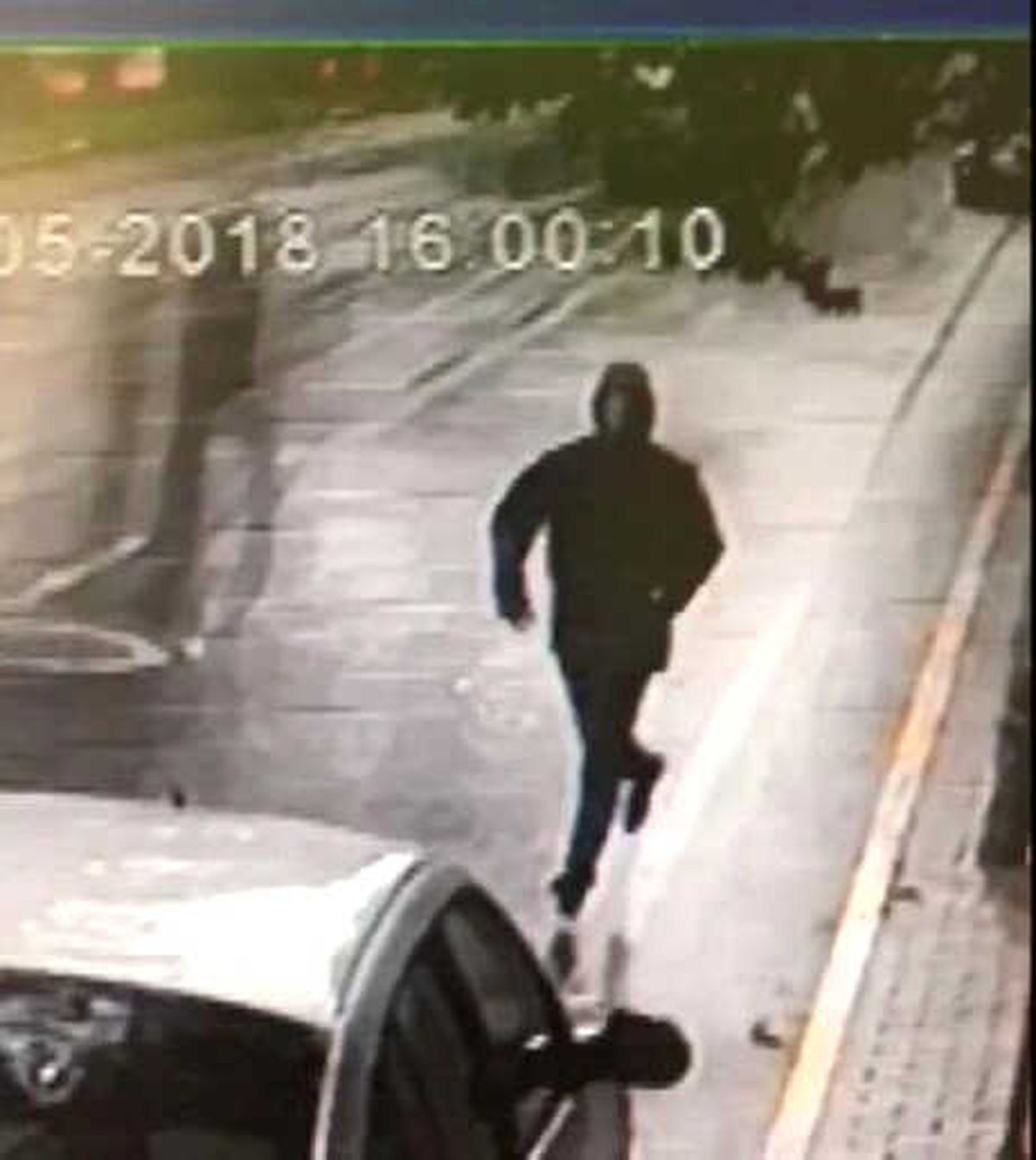Kamera Görüntüsü Ararken Şüpheliyle Karşılaştılar