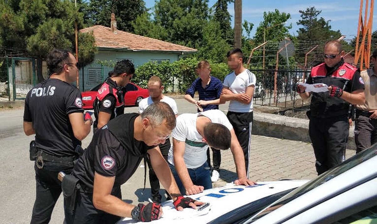 Karne Günü Okul Bahçesindeki Bıçaklanmayı Yunuslar Önledi