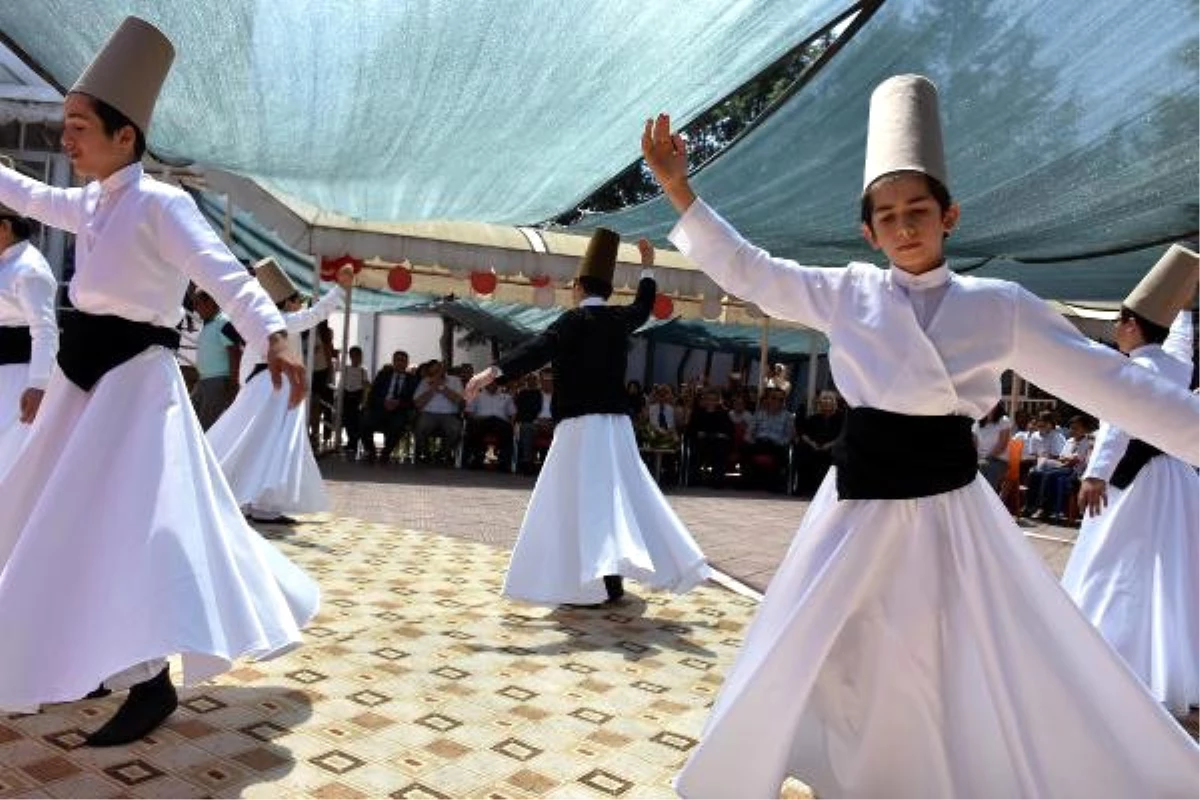 Karne Töreninde Öğrenciler Sema Gösterisi Yaptı