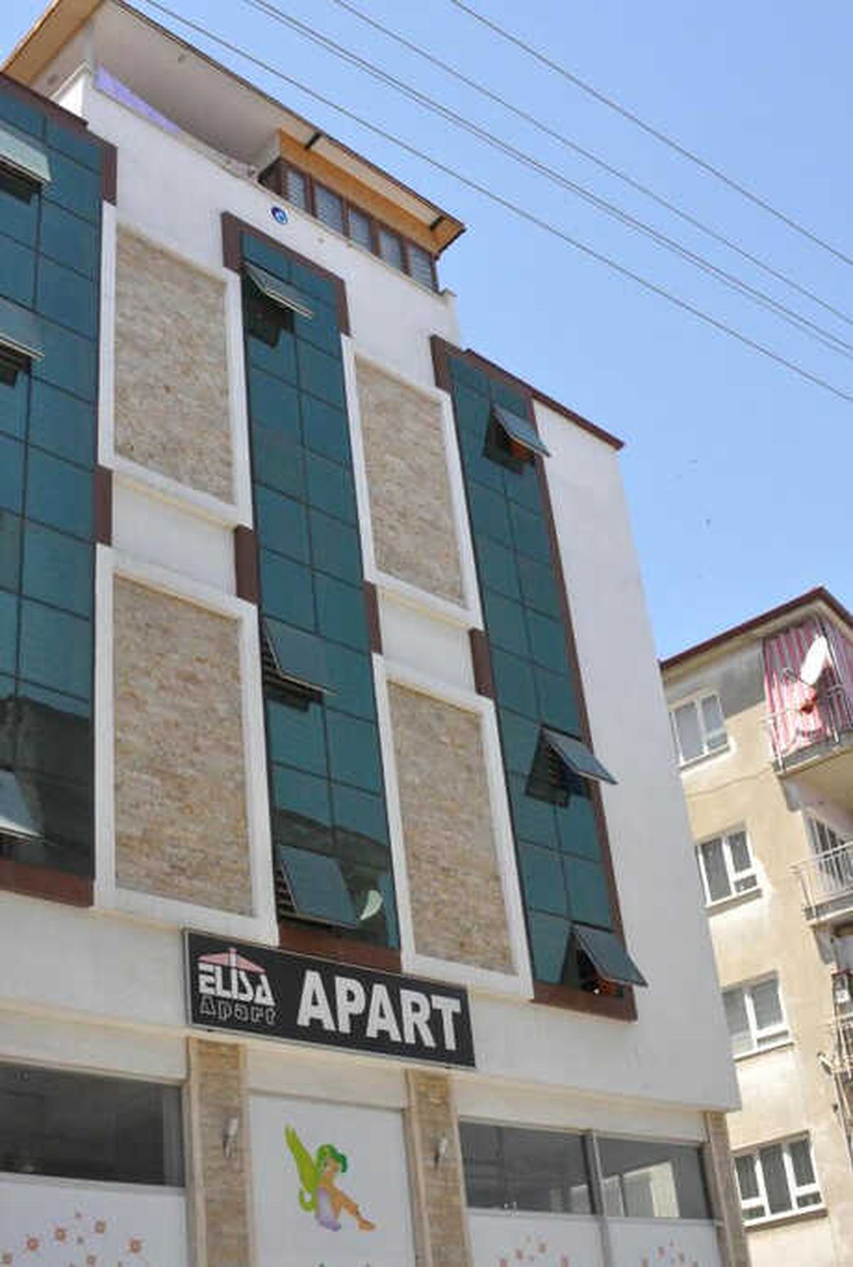 Kız Arkadaşını Öldürüp, Teslim Oldu