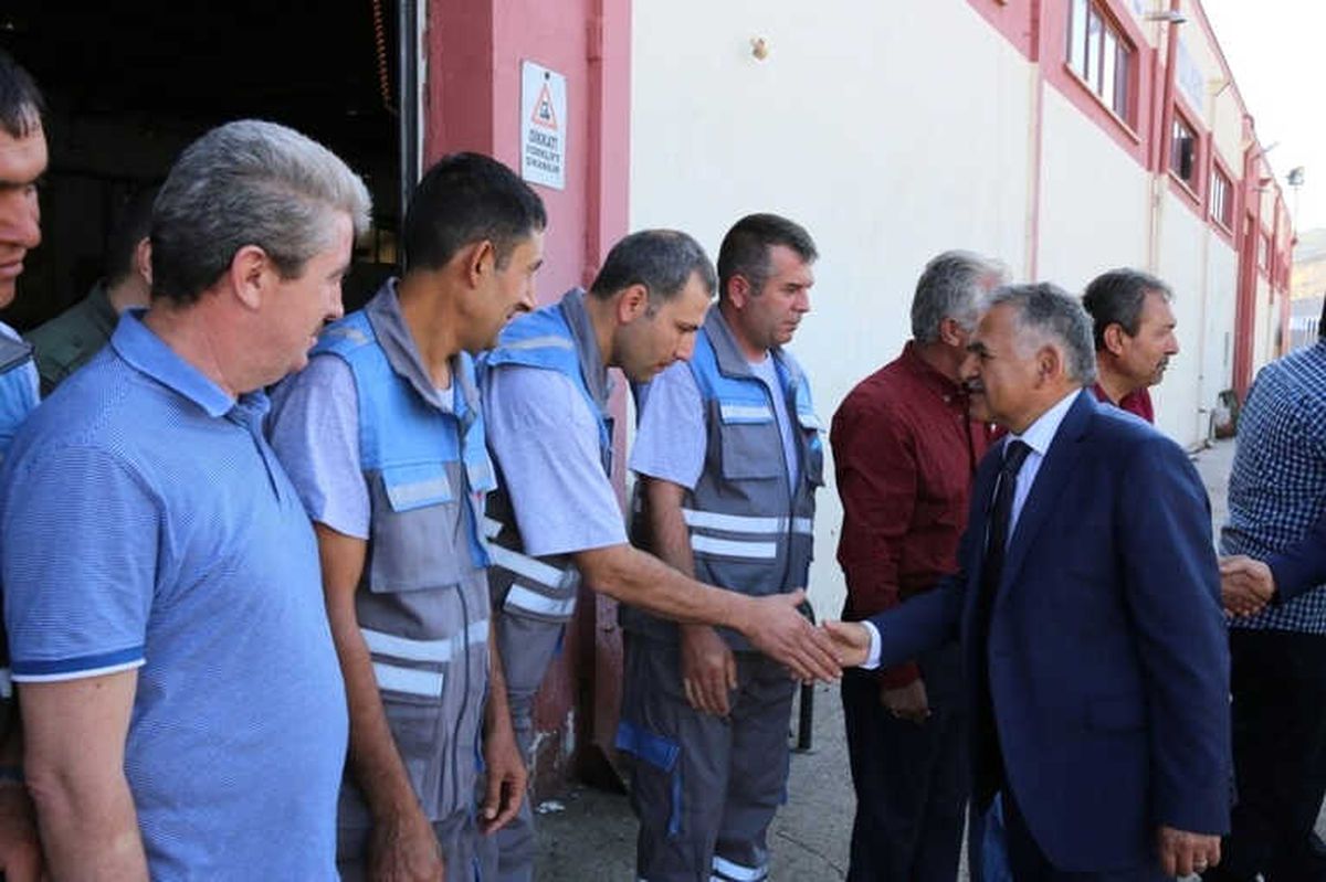 Melikgazi\'de 2. Dönem İkramiyeleri Dağıtıldı