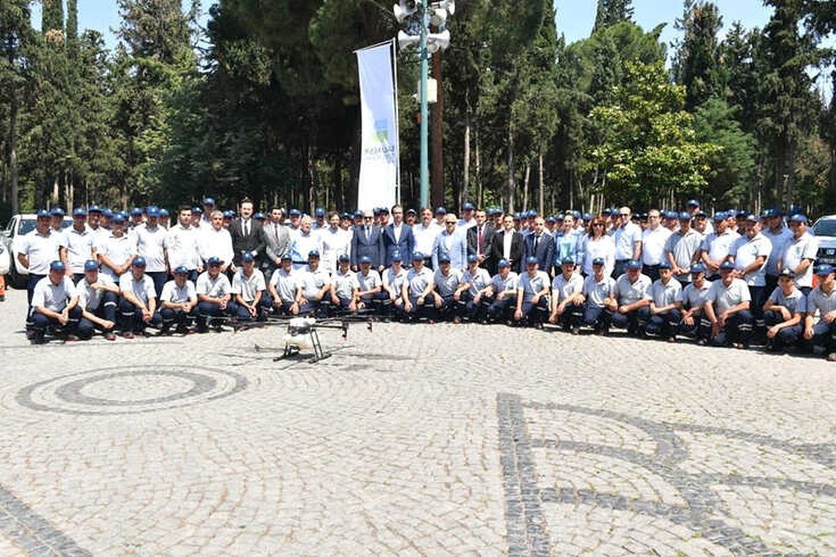 Mezarlıklar Bayrama Hazırlanıyor