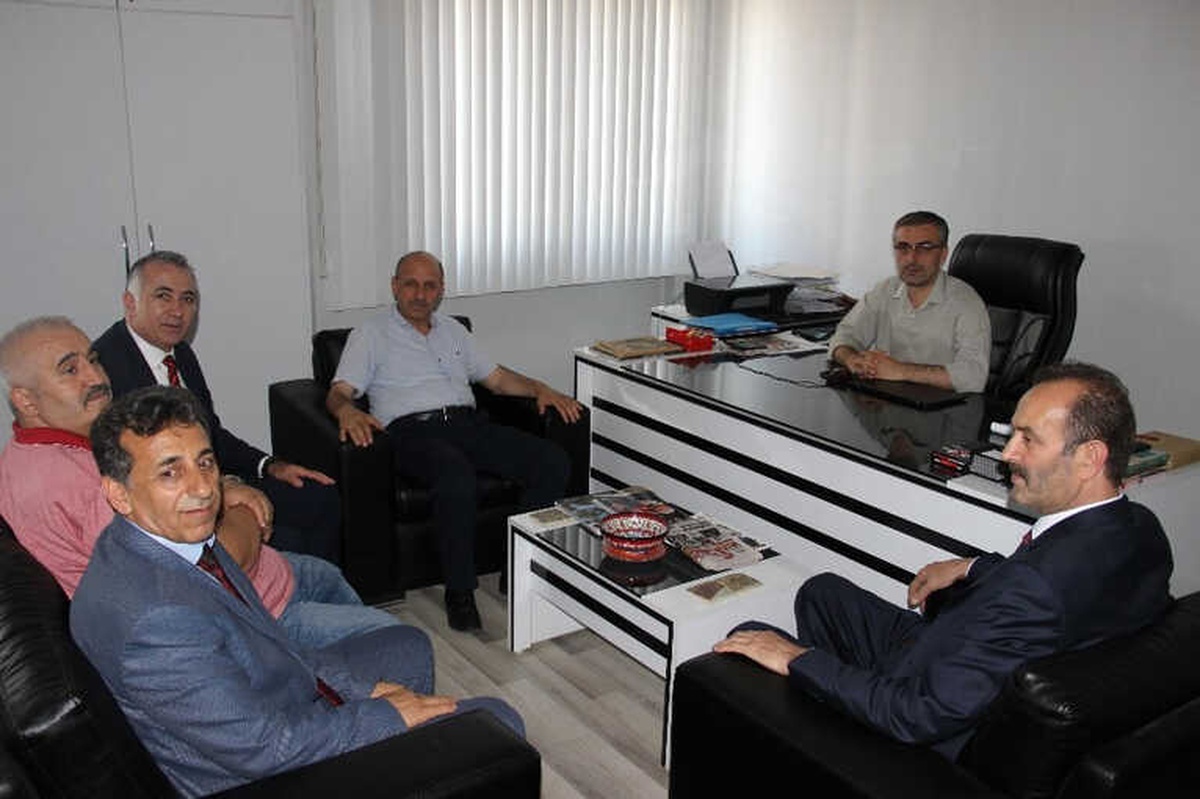 MHP\'nin Erzurumlu Adaylarından İha\'ya Ziyaret