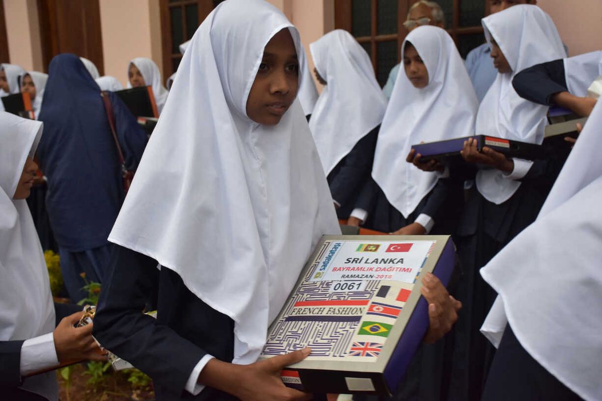 Sadakataşı Sri Lanka\'da Ramazan Mutluluğu Yaşatıyor