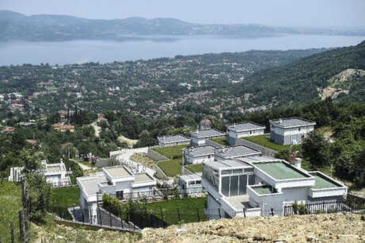 Sapanca\'nın Ormanları Villalarla Betonlaştı