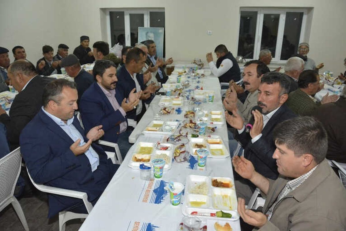 Seyitgazi\'de İftar Programları Devam Ediyor