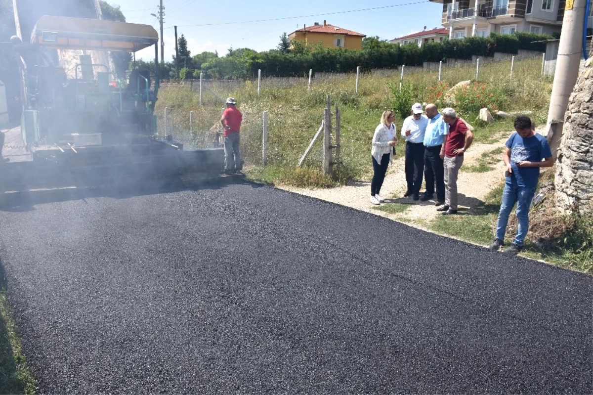 Sıcak Asfalt Çalışmaları Devam Ediyor