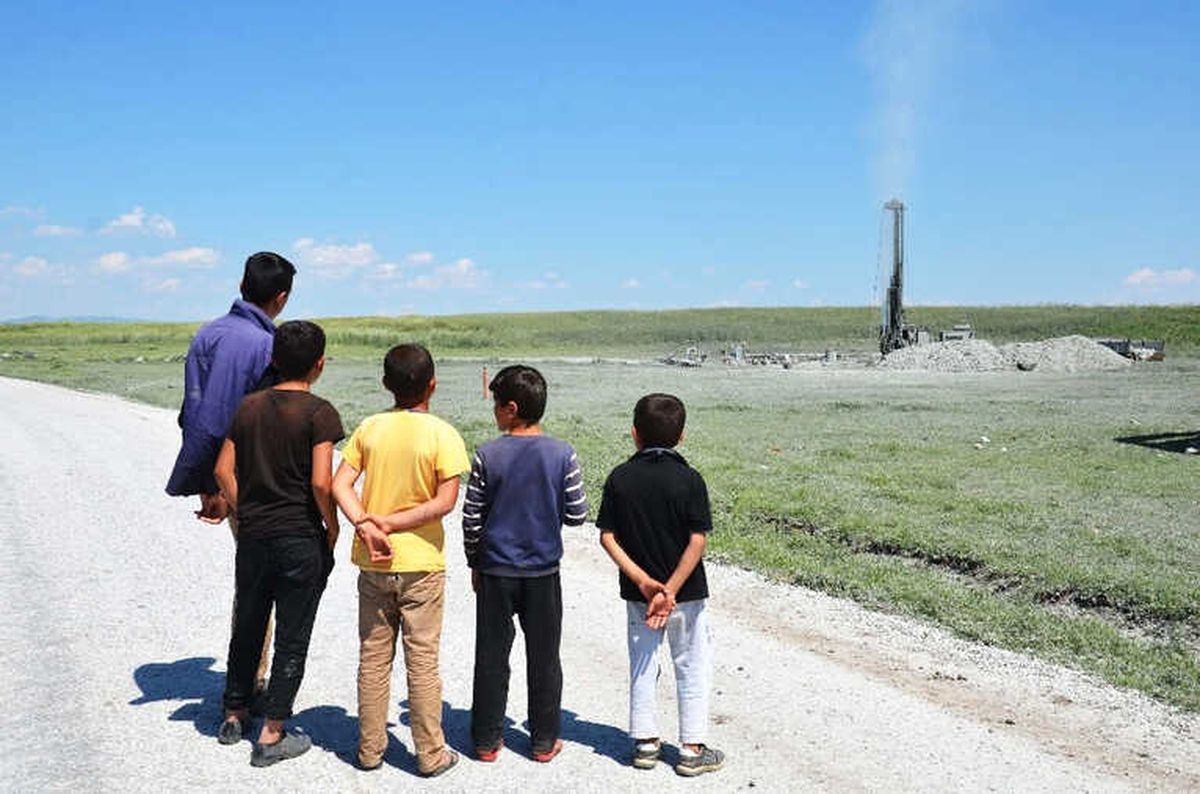 Sondaj Kuyusundan Gaz Çıktı