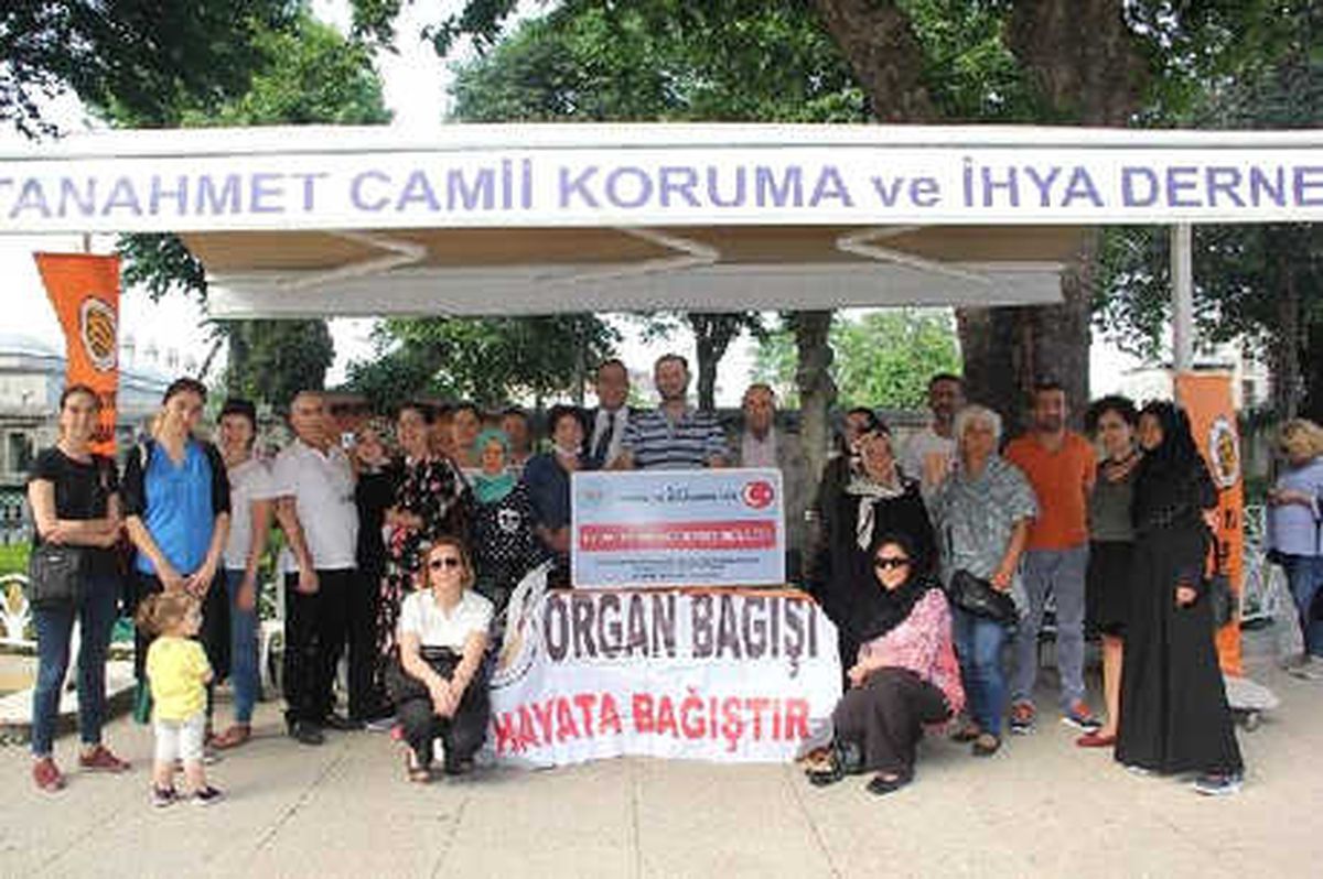 Sultanahmet Camii\'nde Organ Bağışçıları Adına Mevlid-i Şerif Okutuldu
