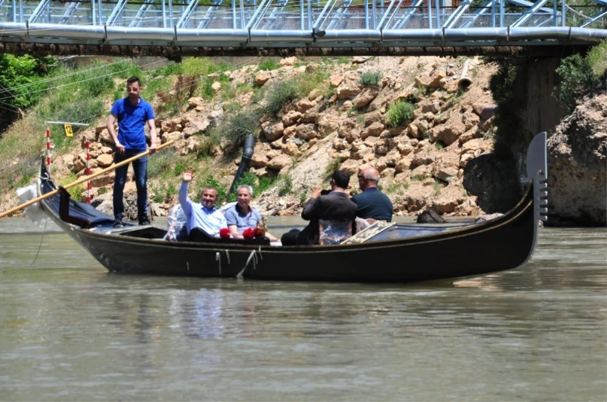 Tabuları Yıkan Vali Tunceli\'yi "Venedik"E Çevirdi