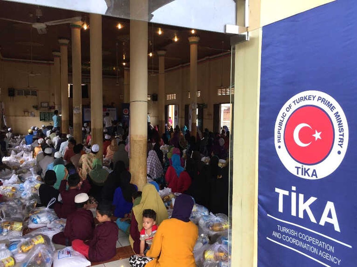 Tika\'dan Kamboçya\'da İftar