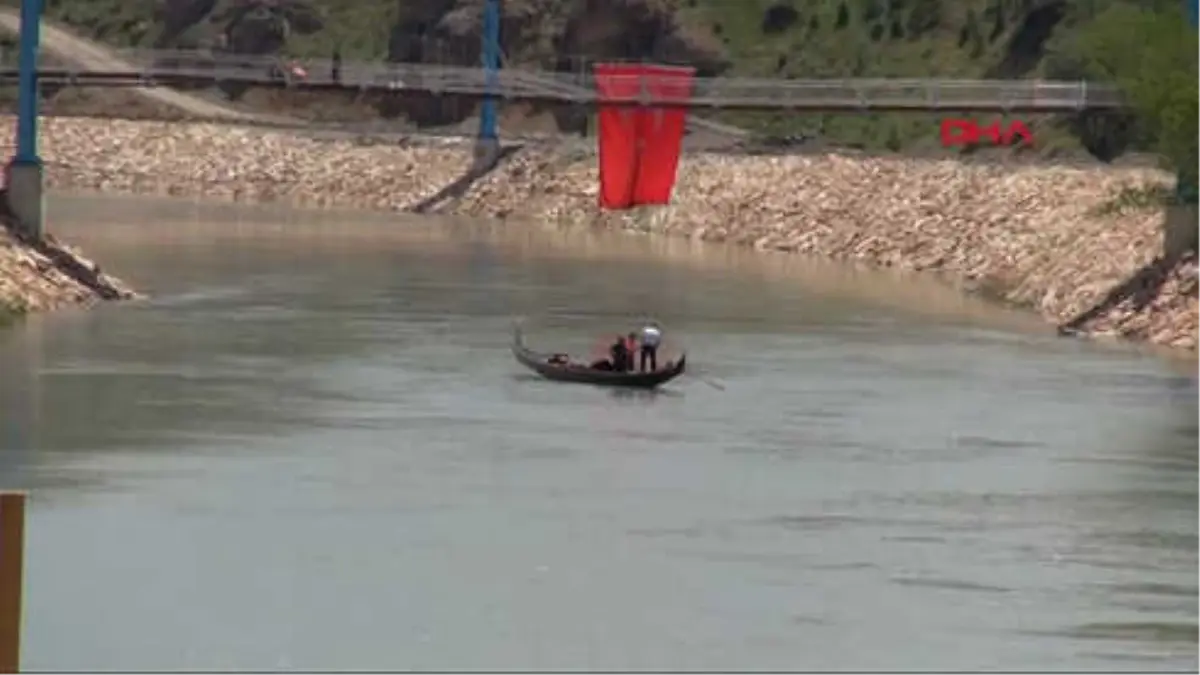 Tunceli Munzur Çayı, Gondol\'larla Venedik Gibi Oldu - 1