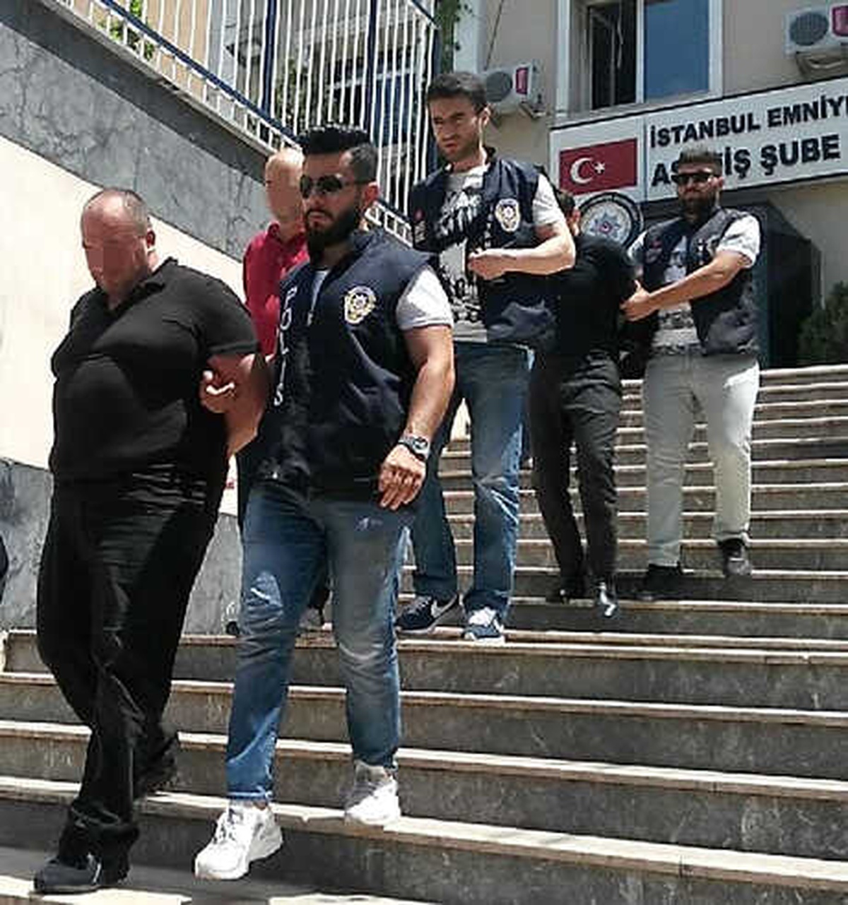 Alarmları Etkisiz Hale Getiren Gürcü Hırsızlar Yakalandı