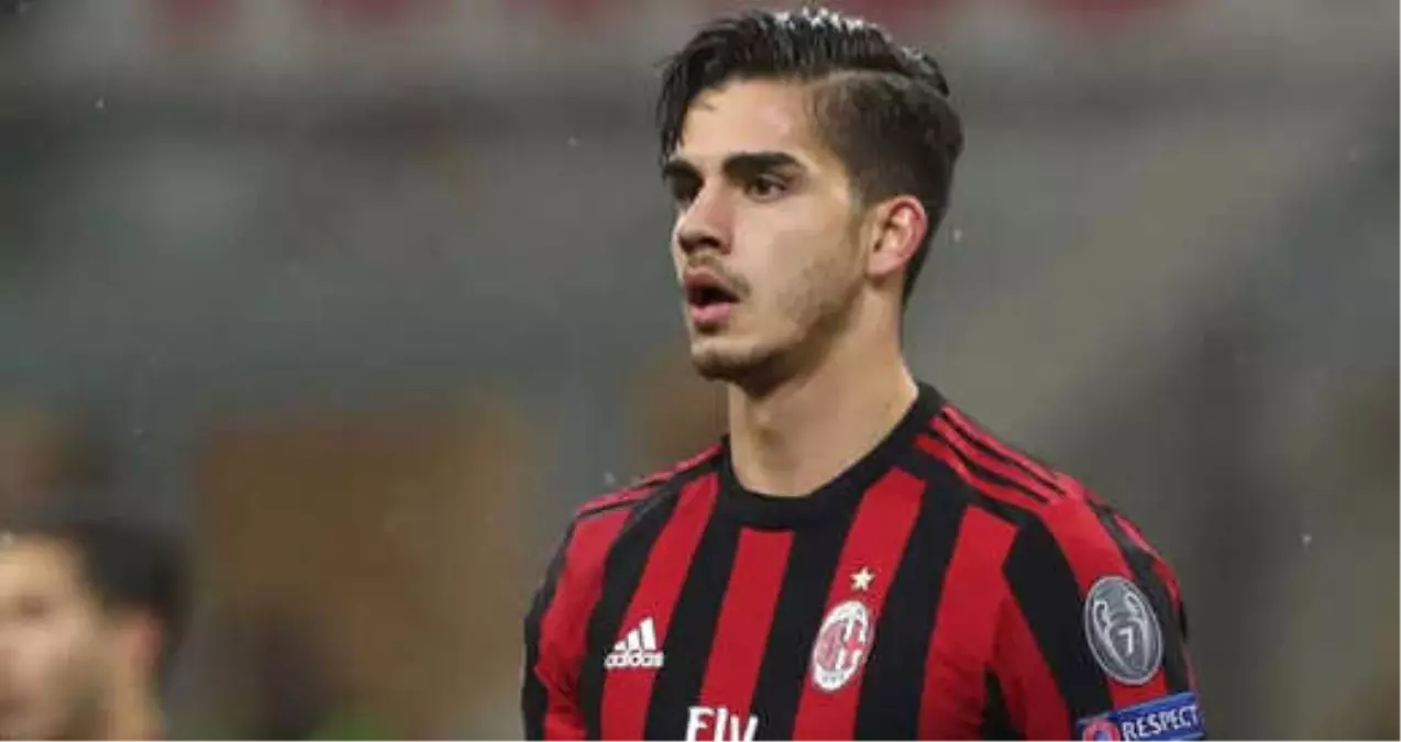 Galatasaray, Milan\'ın Yıldız Futbolcusu Andre Silva\'yı Kiralamak İçin Harekete Geçti