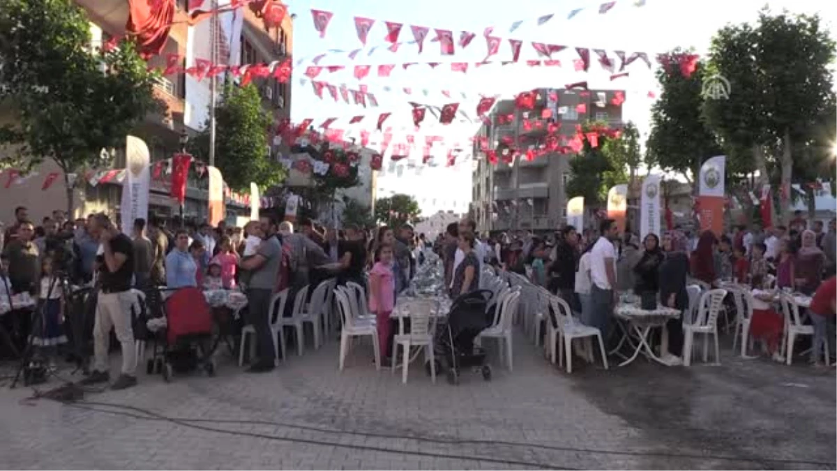 Mardin\'de Kiraz Festivali