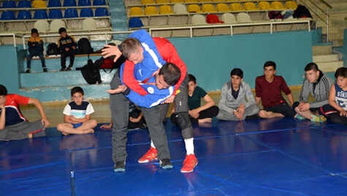 Yıldız Milli Güreşçilerin Bolu Kampı