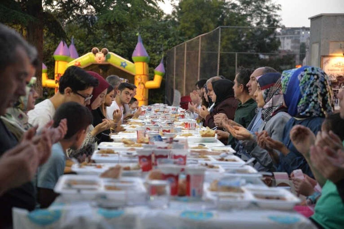 Bilecik Belediyesi Personeli İftarda Buluştu