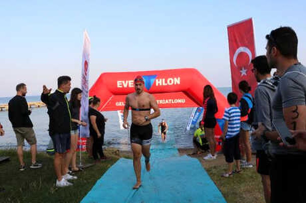 Çanakkale\'de Carraro Gelibolu Triatlon Heyecanı Başladı