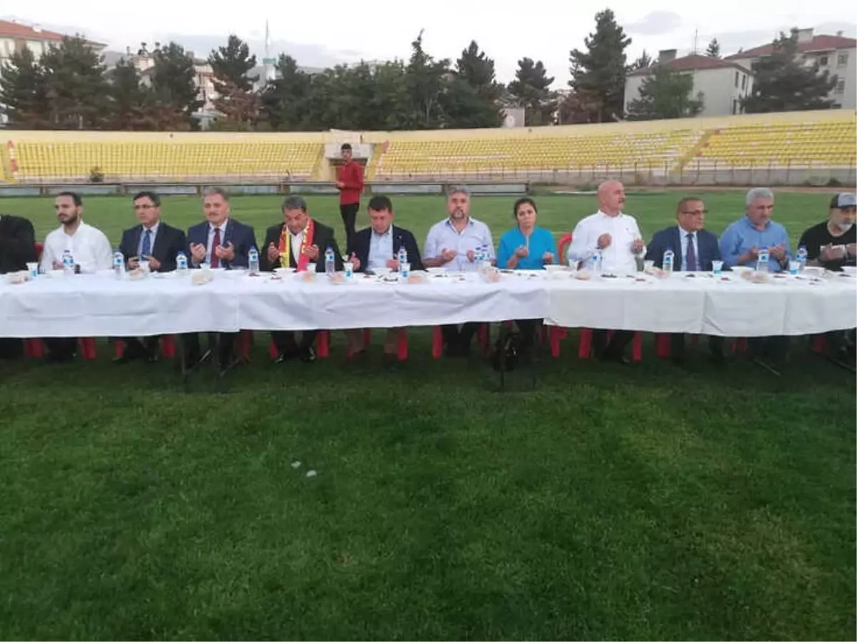 İnönü Stadı\'na Veda