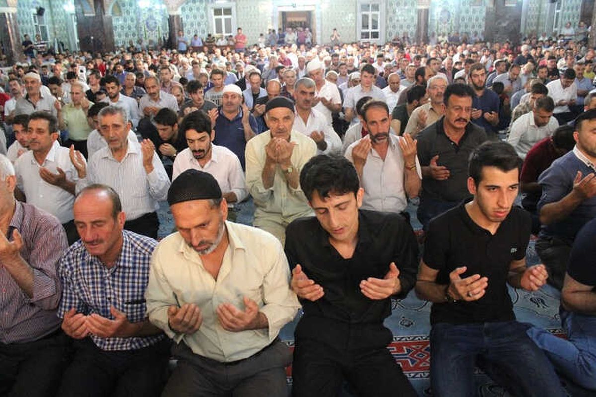 Kadir Gecesi\'nde Camiler Doldu Taştı