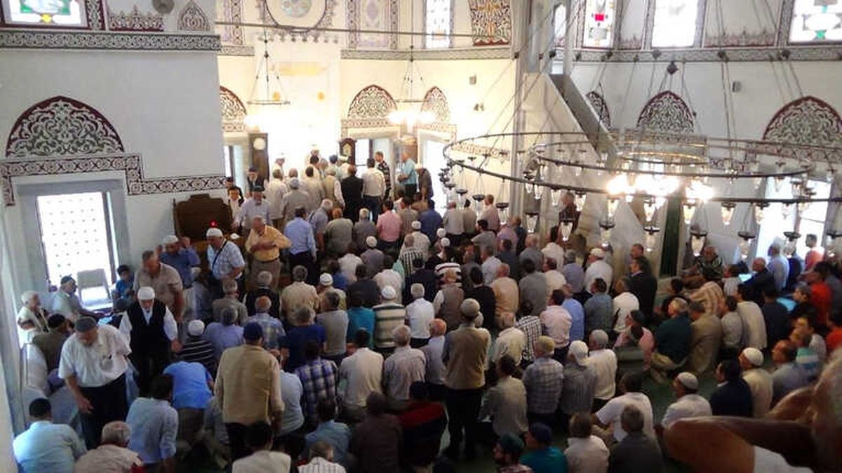 Silivri\'de Sakal-ı Şerif İzdihamı