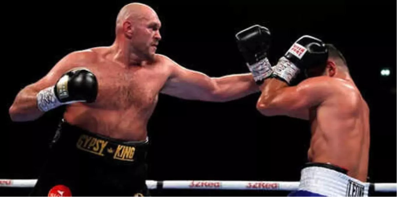 Ringlere Dönen Tyson Fury, Rakibini Mağlup Etti