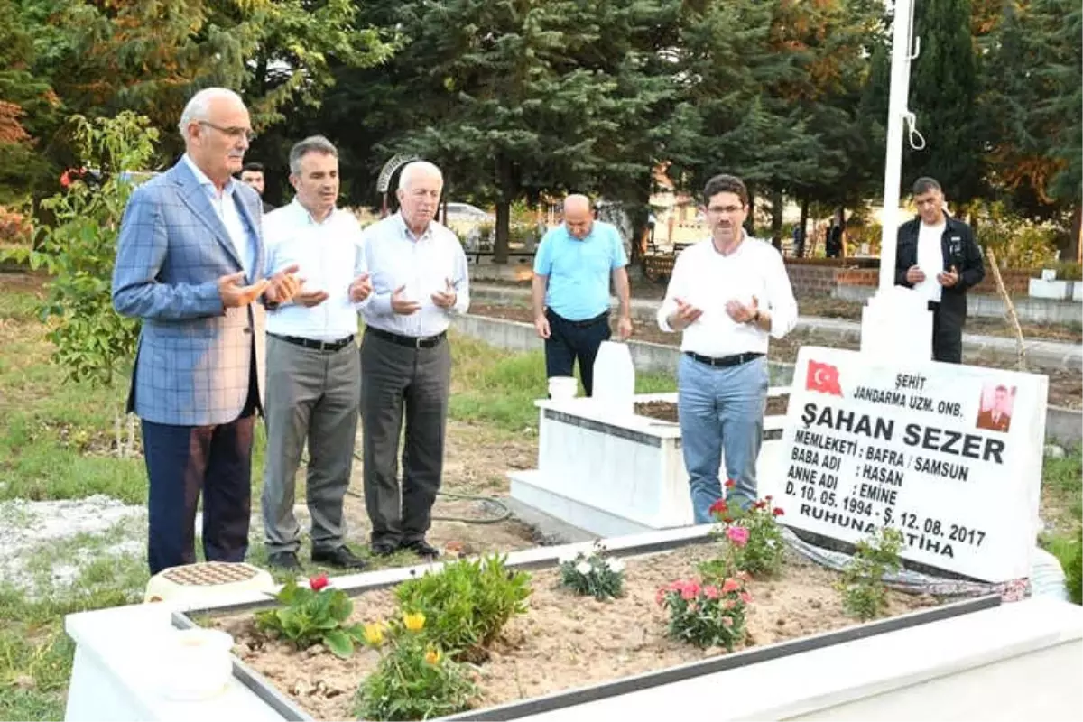 Yılmaz: "Amacımız, Vatandaşların Gönüllerine Dokunmak ve Girmek"