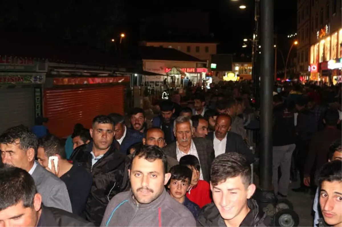 Ağrı\'da Binlerce Kişi Sakal-ı Şerif\'i Ziyaret Etti