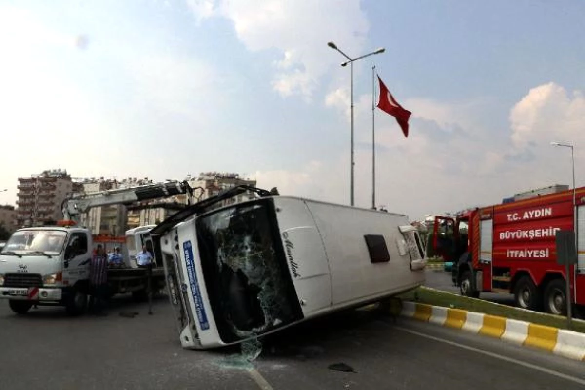 Aydın\'da Otobüsler Çarpıştı: 12 Yaralı