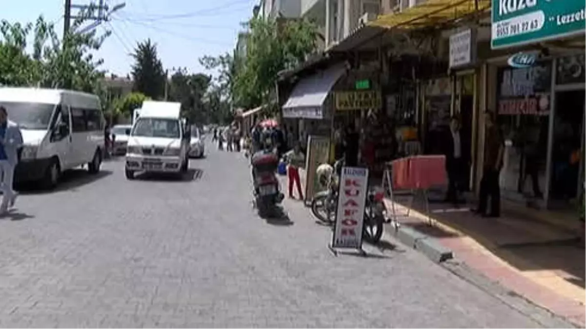 Bakan Fakıbaba Vatandaşlara 24 Haziran Seçimlerin Önemini Anlatarak Destek İstedi