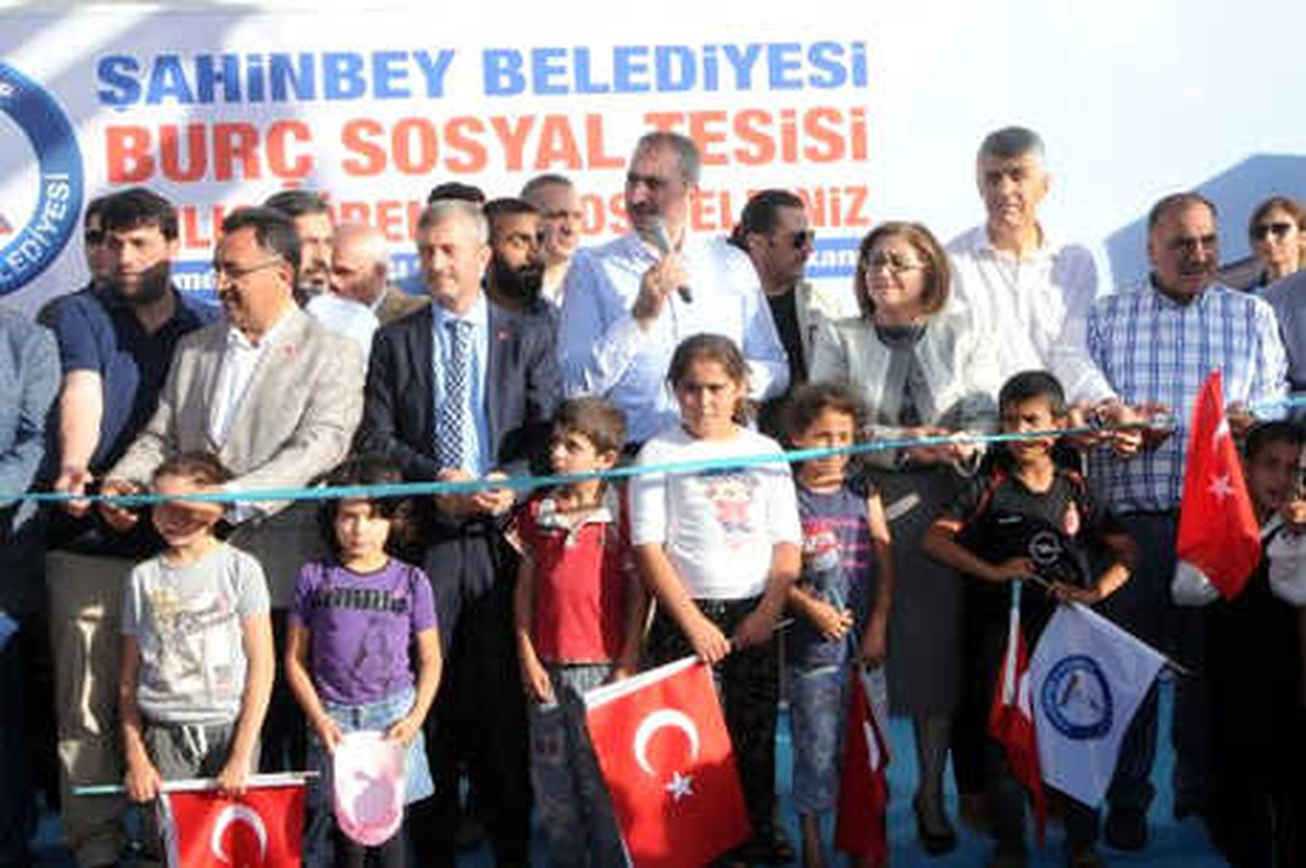 Bakan Gül: Hükümetin Arkasında Karanlıt Güçler Yok