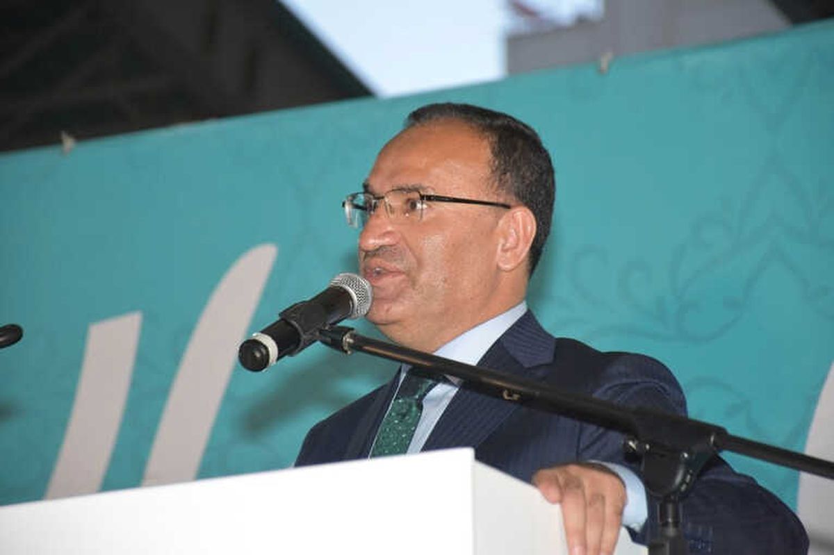 Başbakan Yardımcısı Bozdağ: "Türkiye\'nin Eskiye Dönmesi Mümkün Değil"