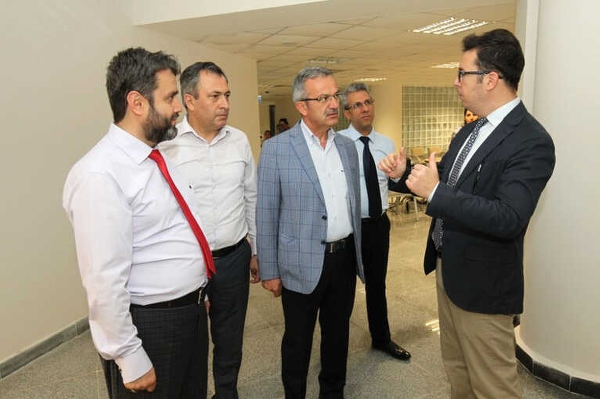 Başkan Köşker\'den Hastalara Moral Ziyaretleri