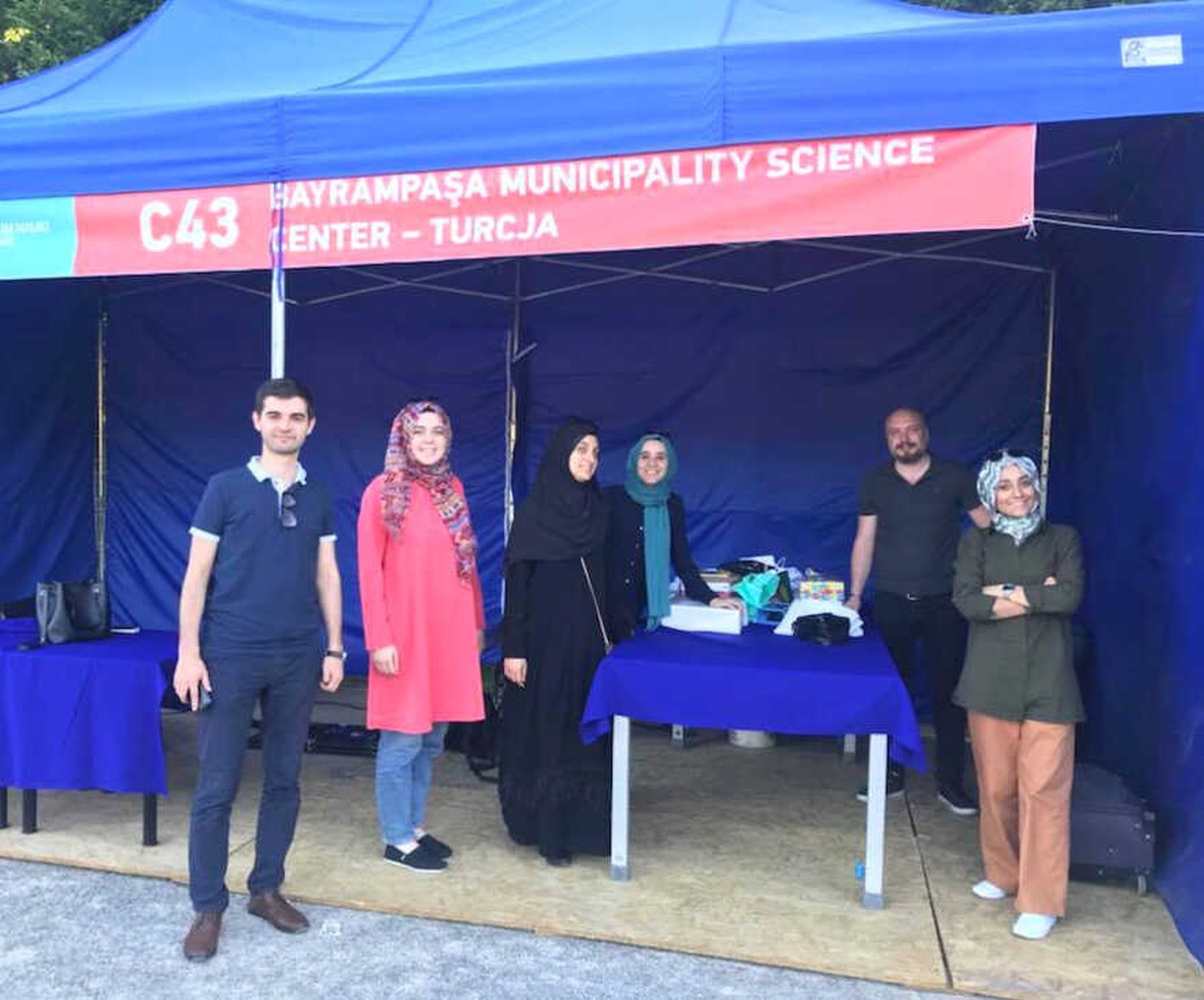 Bayrampaşa Belediyesi Bilim Merkezi Avrupa\'da Türkiye Temsil Etti